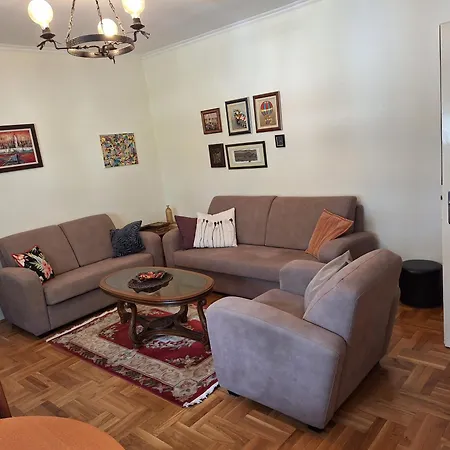 Apartment Music-center, In The Center Of